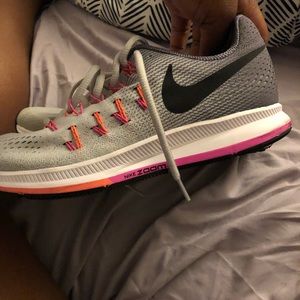 NEVER BEFORE WORN NIKE ZOOM SHOES